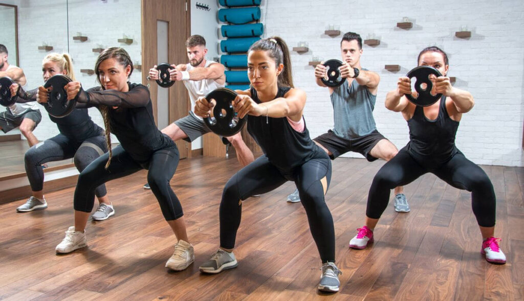 ejemplos entrenamiento de fuerza para mujeres